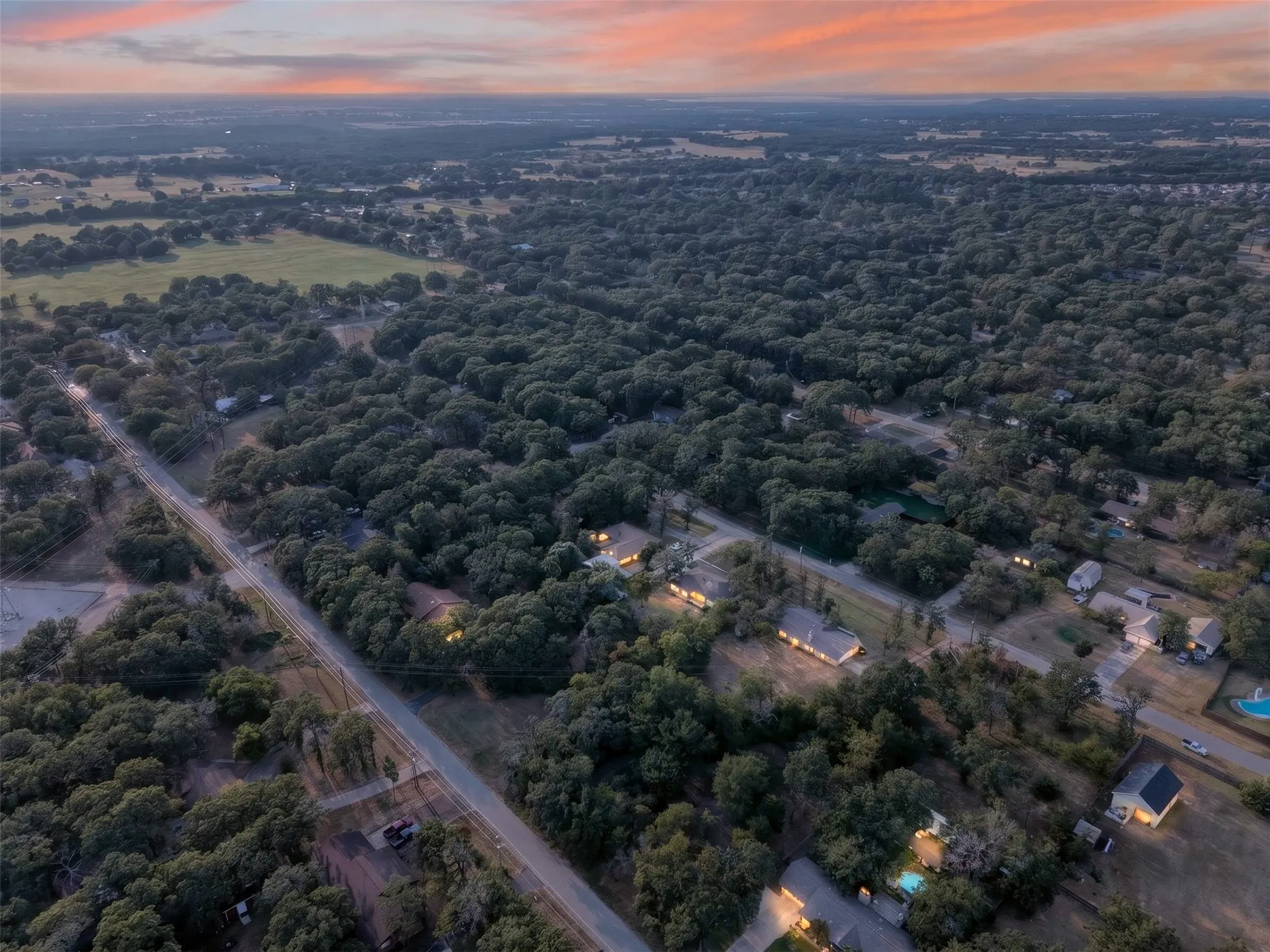 Single Family Residence For Sale in Denton County , 207 Ranch Road, Krugerville, Texas 76227, 3 Bedroom, 2 Bathroom, 2 Garage spaces, 1,890 Sqft, built in 1973, mls#21322418, Real Estate Agent in Krugerville, Homes For Sale in Denton county, Homes For Sale in Krugerville, Realtor in Krugerville Texas, Real Estate Brokerage Independent Realty Texas, Luminita Cordes Realtor