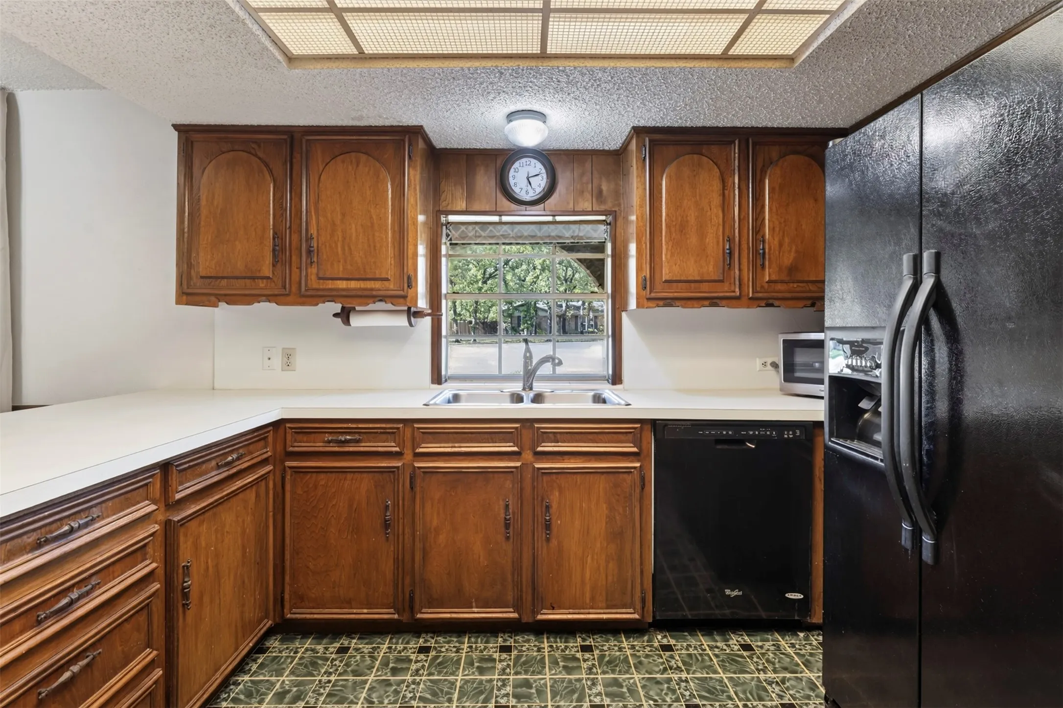 Single Family Residence For Sale in Denton County , 207 Ranch Road, Krugerville, Texas 76227, 3 Bedroom, 2 Bathroom, 2 Garage spaces, 1,890 Sqft, built in 1973, mls#21322418, Real Estate Agent in Krugerville, Homes For Sale in Denton county, Homes For Sale in Krugerville, Realtor in Krugerville Texas, Real Estate Brokerage Independent Realty Texas, Luminita Cordes Realtor