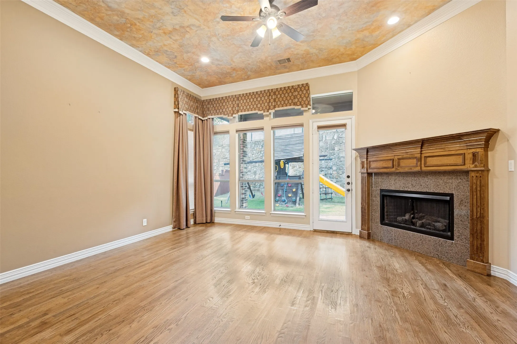 Hardwood-style flooring throughout