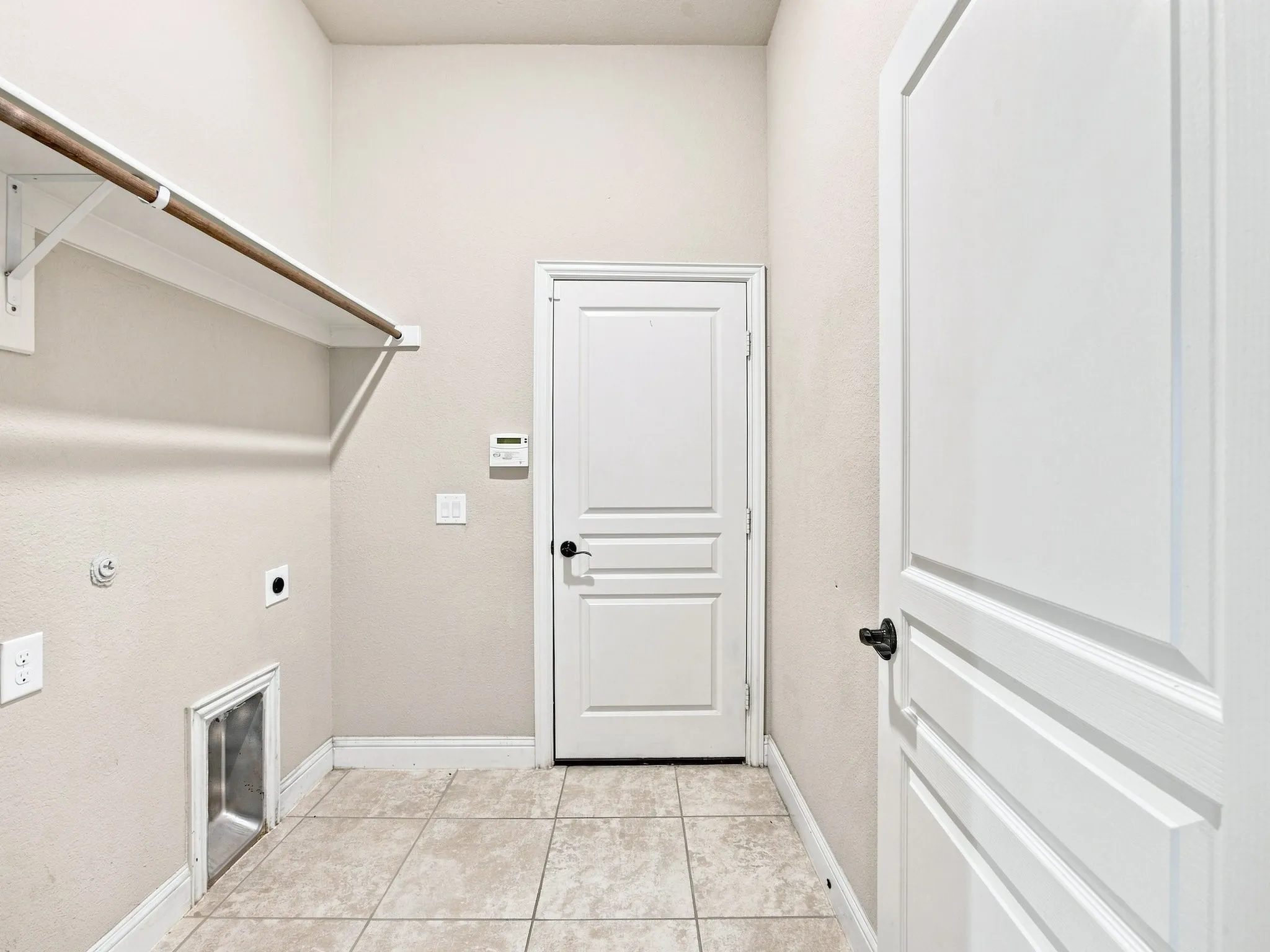 Single Family Residence For Sale in Tarrant County , 5429 Quiet Woods Trail, Fort Worth, Texas 76123, 3 Bedroom, 2 Bathroom, 2 Garage spaces, 1,825 Sqft, built in 2019, mls#21364197, Real Estate Agent in Fort Worth, Homes For Sale in Tarrant county, Homes For Sale in Fort Worth, Realtor in Fort Worth Texas, Real Estate Brokerage Independent Realty Texas, Luminita Cordes Realtor