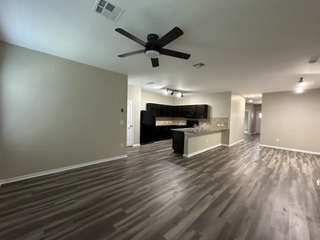Single Family Residence For Sale in Travis County , 15108 Bullbrier Road, Austin, Texas 78724, 3 Bedroom, 2 Bathroom, 2 Garage spaces, 1,514 Sqft, built in 2017, mls#21366294, Real Estate Agent in Austin, Homes For Sale in Travis county, Homes For Sale in Austin, Realtor in Austin Texas, Real Estate Brokerage Independent Realty Texas, Luminita Cordes Realtor