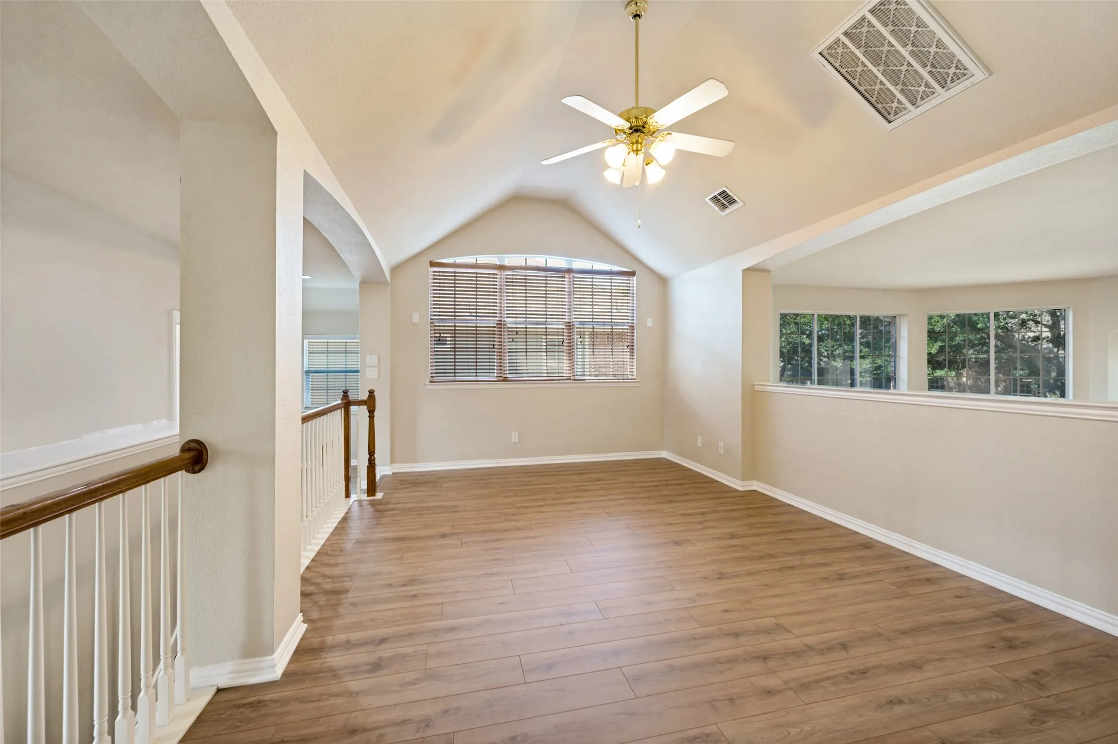 Single Family Residence For Rent in Denton County , 3621 Nandina Drive, Flower Mound, Texas 75022, 4 Bedroom, 4 Bathroom, 2 Garage spaces, 3,212 Sqft, built in 2003, mls#21366297, Real Estate Agent in Flower Mound, Homes For Rent in Denton county, Homes For Rent in Flower Mound, Realtor in Flower Mound Texas, Real Estate Brokerage Independent Realty Texas, Luminita Cordes Realtor
