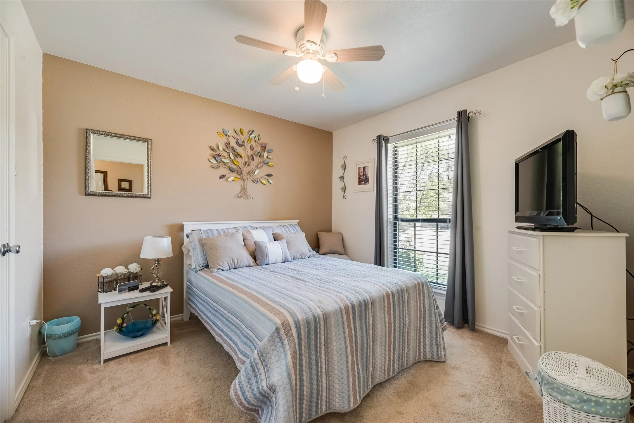 Single Family Residence For Sale in Collin County , 818 Foxwood Lane, Wylie, Texas 75098, 3 Bedroom, 2 Bathroom, 2 Garage spaces, 1,882 Sqft, built in 1995, mls#21365967, Real Estate Agent in Wylie, Homes For Sale in Collin county, Homes For Sale in Wylie, Realtor in Wylie Texas, Real Estate Brokerage Independent Realty Texas, Luminita Cordes Realtor