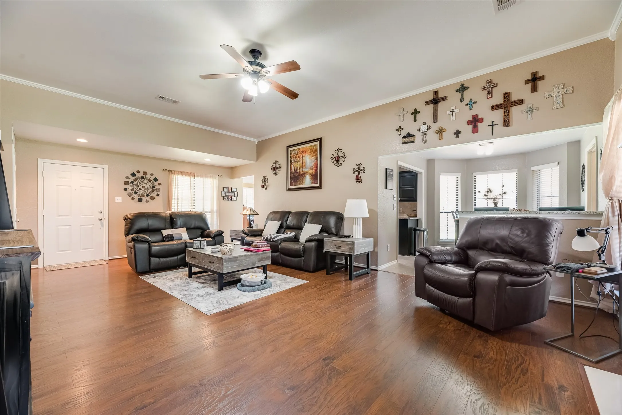 Single Family Residence For Sale in Collin County , 818 Foxwood Lane, Wylie, Texas 75098, 3 Bedroom, 2 Bathroom, 2 Garage spaces, 1,882 Sqft, built in 1995, mls#21365967, Real Estate Agent in Wylie, Homes For Sale in Collin county, Homes For Sale in Wylie, Realtor in Wylie Texas, Real Estate Brokerage Independent Realty Texas, Luminita Cordes Realtor