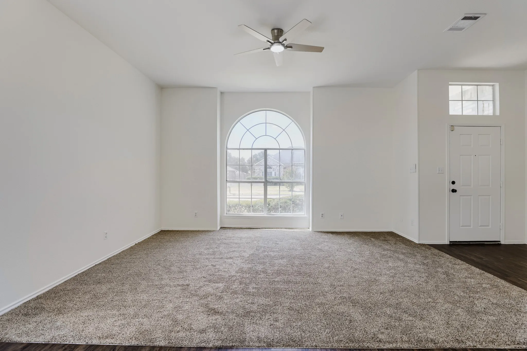 Single Family Residence For Sale in Collin County , 604 Andersonville Lane, Wylie, Texas 75098, 4 Bedroom, 2 Bathroom, 2 Garage spaces, 2,305 Sqft, built in 1990, mls#21362994, Real Estate Agent in Wylie, Homes For Sale in Collin county, Homes For Sale in Wylie, Realtor in Wylie Texas, Real Estate Brokerage Independent Realty Texas, Luminita Cordes Realtor
