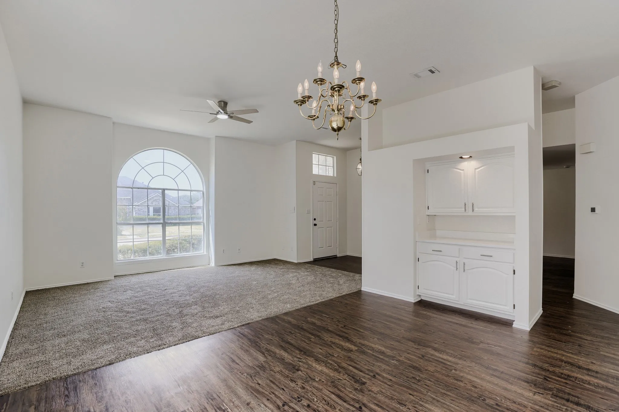 Single Family Residence For Sale in Collin County , 604 Andersonville Lane, Wylie, Texas 75098, 4 Bedroom, 2 Bathroom, 2 Garage spaces, 2,305 Sqft, built in 1990, mls#21362994, Real Estate Agent in Wylie, Homes For Sale in Collin county, Homes For Sale in Wylie, Realtor in Wylie Texas, Real Estate Brokerage Independent Realty Texas, Luminita Cordes Realtor