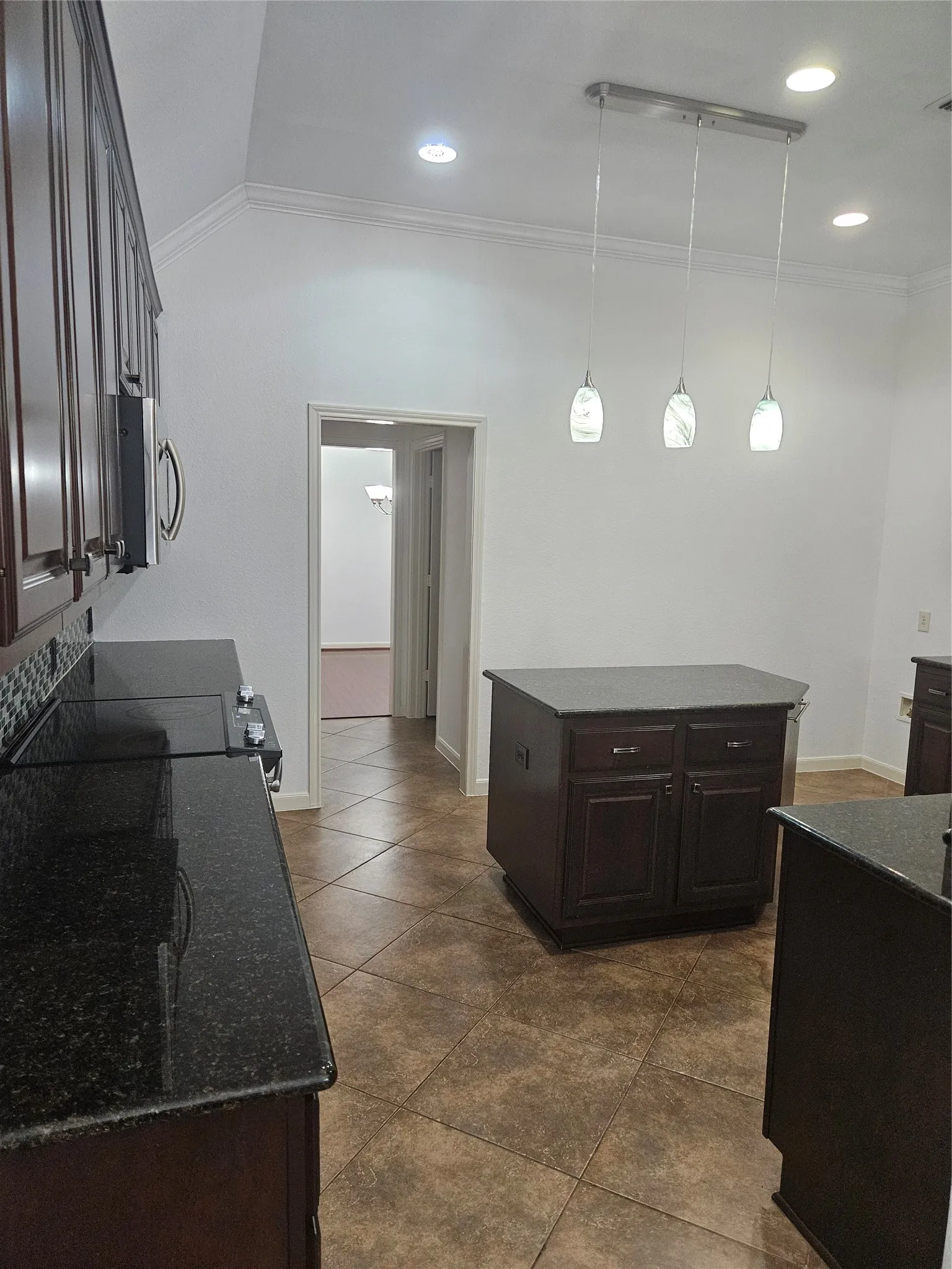 Single Family Residence For Rent in Tarrant County , 5852 Windy Meadow Lane, Grand Prairie, Texas 75052, 4 Bedroom, 2 Bathroom, 2 Garage spaces, 2,831 Sqft, built in 2006, mls#21366311, Real Estate Agent in Grand Prairie, Homes For Rent in Tarrant county, Homes For Rent in Grand Prairie, Realtor in Grand Prairie Texas, Real Estate Brokerage Independent Realty Texas, Luminita Cordes Realtor