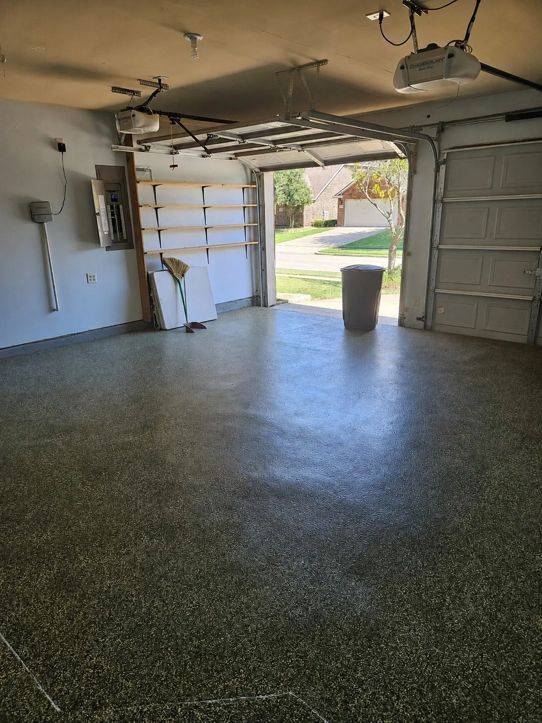 Single Family Residence For Rent in Tarrant County , 5852 Windy Meadow Lane, Grand Prairie, Texas 75052, 4 Bedroom, 2 Bathroom, 2 Garage spaces, 2,831 Sqft, built in 2006, mls#21366311, Real Estate Agent in Grand Prairie, Homes For Rent in Tarrant county, Homes For Rent in Grand Prairie, Realtor in Grand Prairie Texas, Real Estate Brokerage Independent Realty Texas, Luminita Cordes Realtor