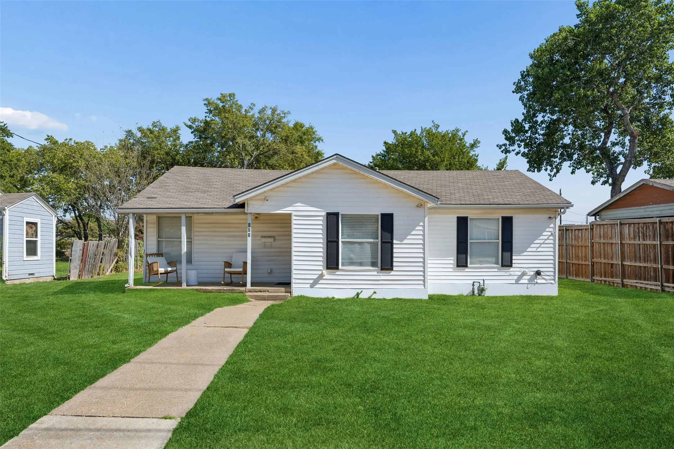 Improved Land For Sale in Tarrant County , 809 E Wall Street, Grapevine, Texas 76051, 0, 0, Garage spaces, 0 Sqft, built in 1960, Price $528,000, mls#21366298, Real Estate Agent in Grapevine, Homes For Sale in Tarrant county, Homes For Sale in Grapevine, Realtor in Grapevine Texas, Real Estate Brokerage Independent Realty Texas, Luminita Cordes Realtor