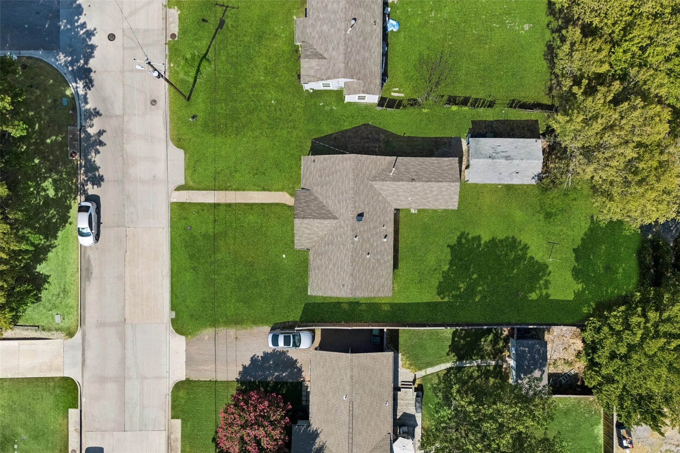Improved Land For Sale in Tarrant County , 809 E Wall Street, Grapevine, Texas 76051, 0, 0, Garage spaces, 0 Sqft, built in 1960, Price $528,000, mls#21366298, Real Estate Agent in Grapevine, Homes For Sale in Tarrant county, Homes For Sale in Grapevine, Realtor in Grapevine Texas, Real Estate Brokerage Independent Realty Texas, Luminita Cordes Realtor