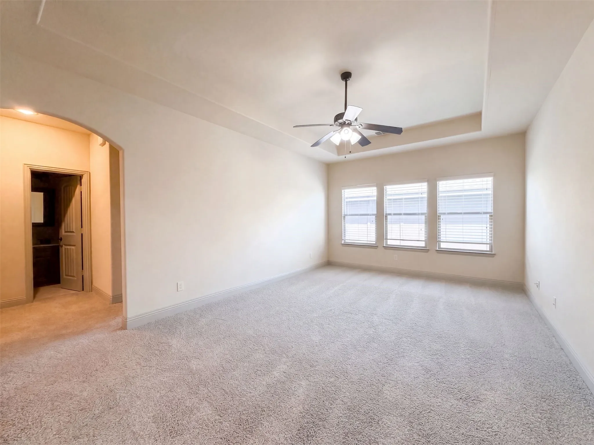 Single Family Residence For Sale in Collin County , 4905 Palm Springs Drive, Mc Kinney, Texas 75070, 4 Bedroom, 4 Bathroom, 2 Garage spaces, 2,916 Sqft, built in 2015, mls#21366307, Real Estate Agent in Mc Kinney, Homes For Sale in Collin county, Homes For Sale in Mc Kinney, Realtor in Mc Kinney Texas, Real Estate Brokerage Independent Realty Texas, Luminita Cordes Realtor