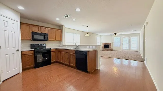 Single Family Residence For Sale in Tarrant County , 436 Emerald Creek Drive, Fort Worth, Texas 76131, 3 Bedroom, 2 Bathroom, 2 Garage spaces, 1,912 Sqft, built in 2006, mls#21365216, Real Estate Agent in Fort Worth, Homes For Sale in Tarrant county, Homes For Sale in Fort Worth, Realtor in Fort Worth Texas, Real Estate Brokerage Independent Realty Texas, Luminita Cordes Realtor