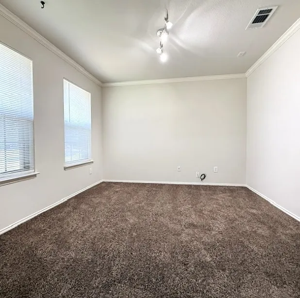 Single Family Residence For Sale in Tarrant County , 436 Emerald Creek Drive, Fort Worth, Texas 76131, 3 Bedroom, 2 Bathroom, 2 Garage spaces, 1,912 Sqft, built in 2006, mls#21365216, Real Estate Agent in Fort Worth, Homes For Sale in Tarrant county, Homes For Sale in Fort Worth, Realtor in Fort Worth Texas, Real Estate Brokerage Independent Realty Texas, Luminita Cordes Realtor