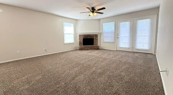 Single Family Residence For Sale in Tarrant County , 436 Emerald Creek Drive, Fort Worth, Texas 76131, 3 Bedroom, 2 Bathroom, 2 Garage spaces, 1,912 Sqft, built in 2006, mls#21365216, Real Estate Agent in Fort Worth, Homes For Sale in Tarrant county, Homes For Sale in Fort Worth, Realtor in Fort Worth Texas, Real Estate Brokerage Independent Realty Texas, Luminita Cordes Realtor