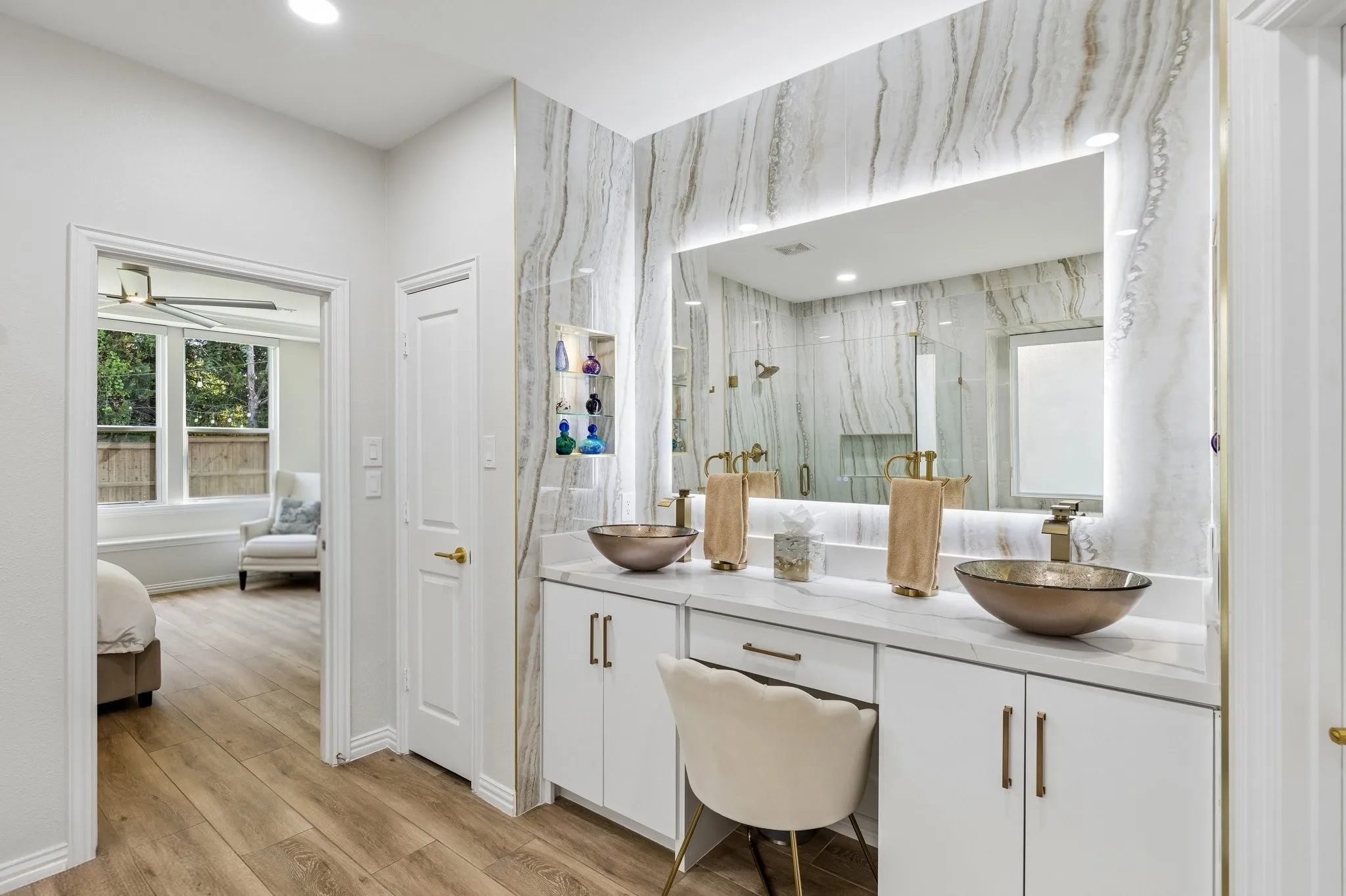 Single Family Residence For Sale in Tarrant County , 129 Satinwood, Grapevine, Texas 76051, 3 Bedroom, 3 Bathroom, 2 Garage spaces, 2,527 Sqft, built in 2002, mls#21363976, Real Estate Agent in Grapevine, Homes For Sale in Tarrant county, Homes For Sale in Grapevine, Realtor in Grapevine Texas, Real Estate Brokerage Independent Realty Texas, Luminita Cordes Realtor