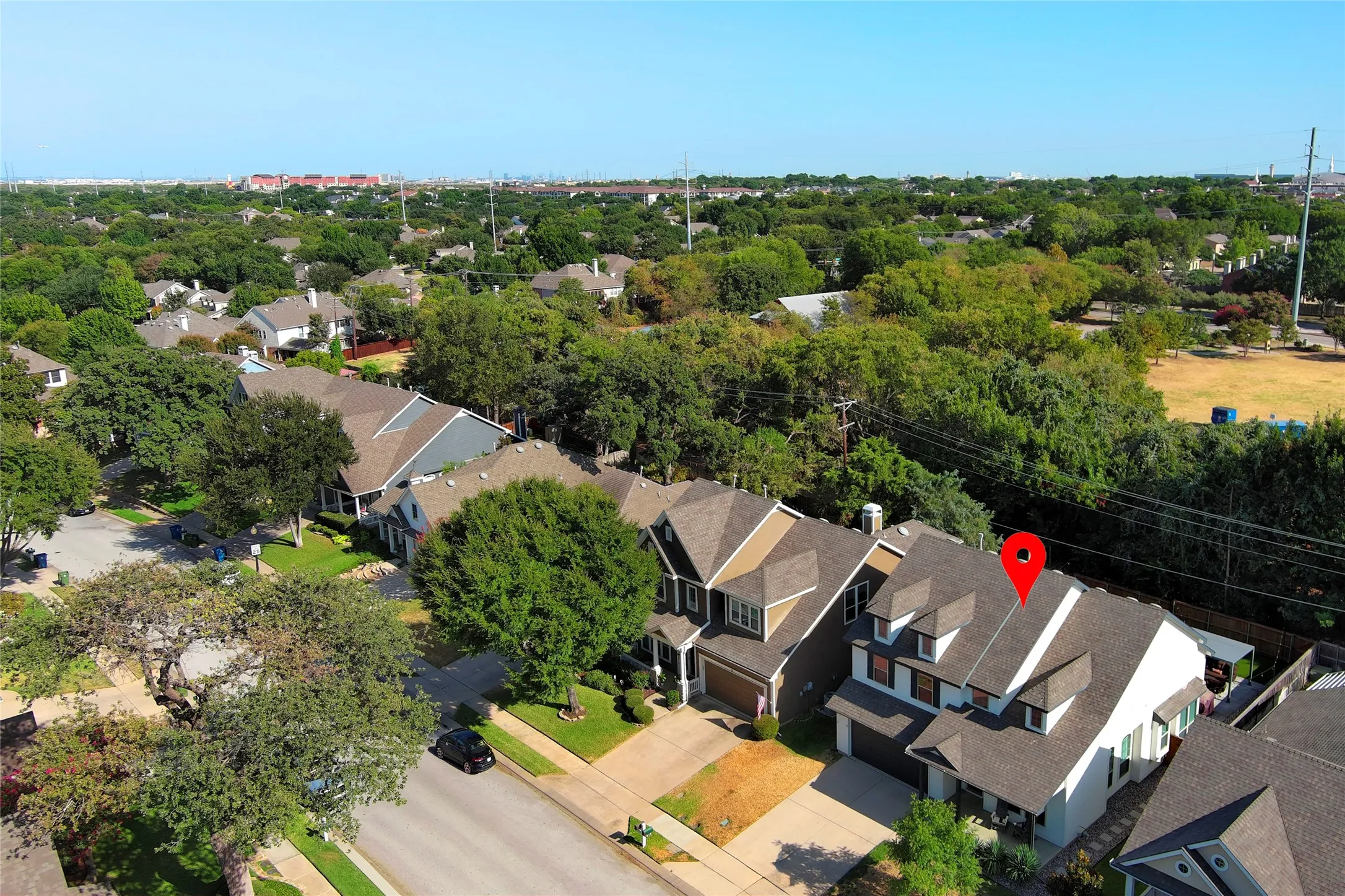 Single Family Residence For Sale in Tarrant County , 129 Satinwood, Grapevine, Texas 76051, 3 Bedroom, 3 Bathroom, 2 Garage spaces, 2,527 Sqft, built in 2002, mls#21363976, Real Estate Agent in Grapevine, Homes For Sale in Tarrant county, Homes For Sale in Grapevine, Realtor in Grapevine Texas, Real Estate Brokerage Independent Realty Texas, Luminita Cordes Realtor