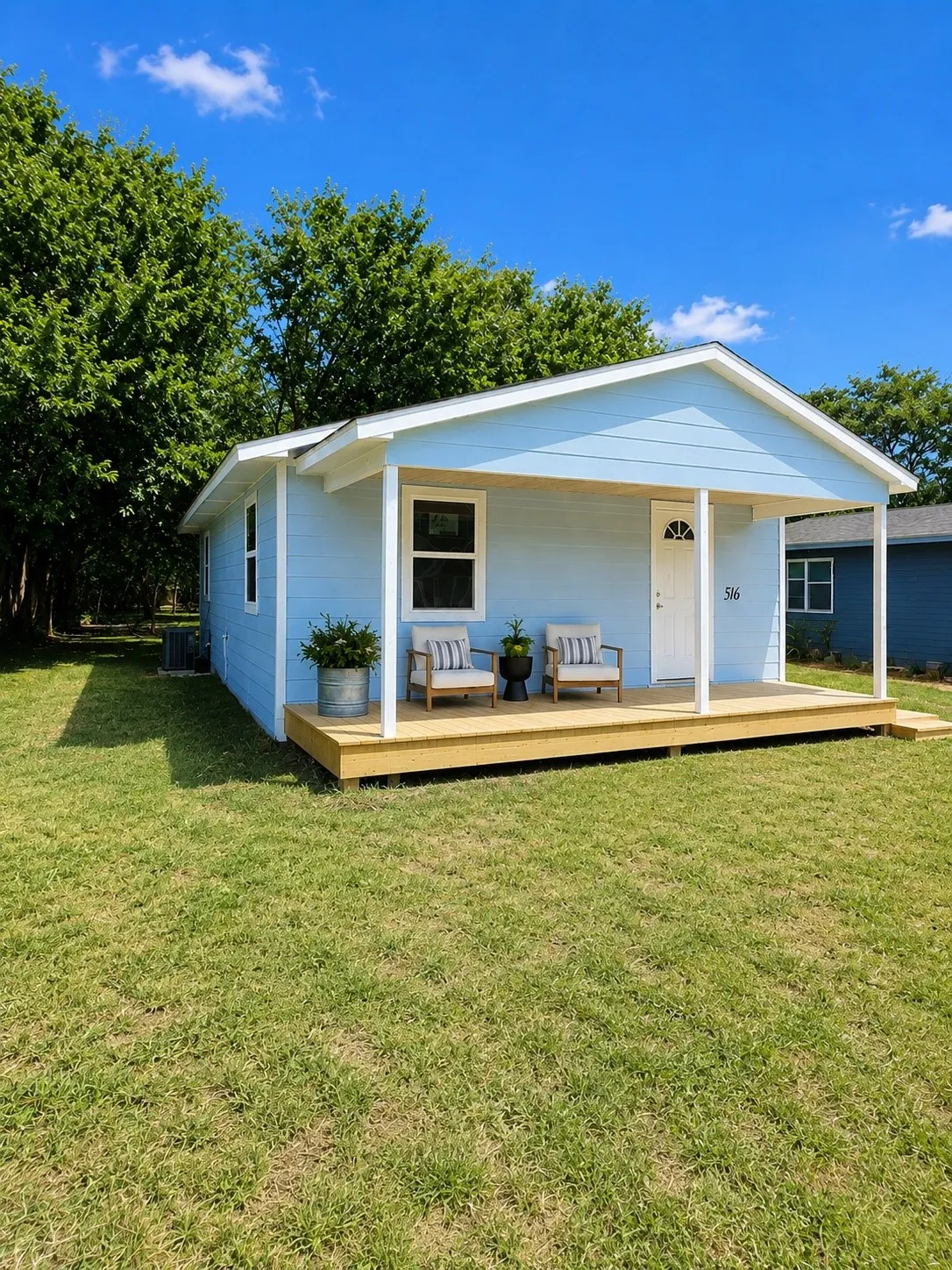 Single Family Residence For Sale in Grayson County , 516 Martin Luther King Street, Denison, Texas 75020, 2 Bedroom, 1 Bathroom, Garage spaces, 900 Sqft, built in 1950, Price $150,000, mls#21366332, Real Estate Agent in Denison, Homes For Sale in Grayson county, Homes For Sale in Denison, Realtor in Denison Texas, Real Estate Brokerage Independent Realty Texas, Luminita Cordes Realtor