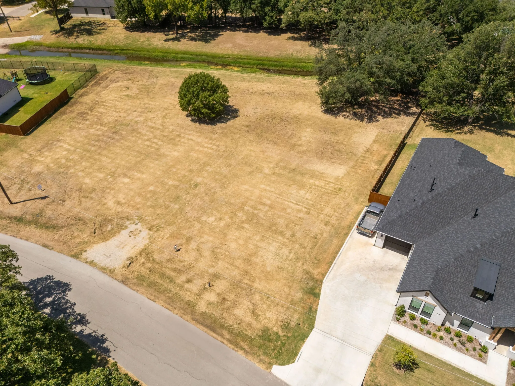 Unimproved Land For Sale in Tarrant County , 7612 Cranford Court, Arlington, Texas 76001, 0, 0, Garage spaces, 0 Sqft, built in 0, mls#21366336, Real Estate Agent in Arlington, Homes For Sale in Tarrant county, Homes For Sale in Arlington, Realtor in Arlington Texas, Real Estate Brokerage Independent Realty Texas, Luminita Cordes Realtor
