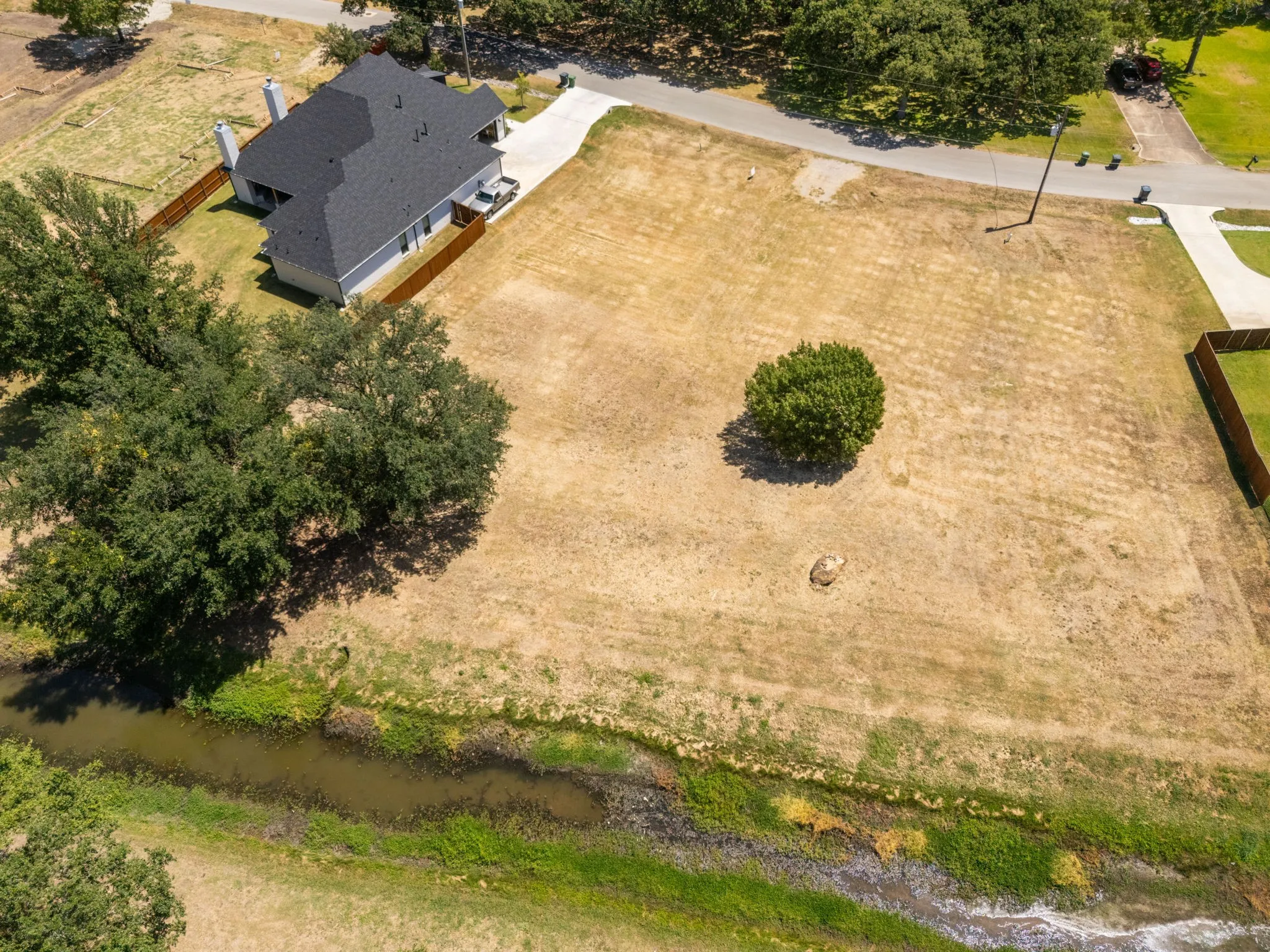 Unimproved Land For Sale in Tarrant County , 7612 Cranford Court, Arlington, Texas 76001, 0, 0, Garage spaces, 0 Sqft, built in 0, mls#21366336, Real Estate Agent in Arlington, Homes For Sale in Tarrant county, Homes For Sale in Arlington, Realtor in Arlington Texas, Real Estate Brokerage Independent Realty Texas, Luminita Cordes Realtor