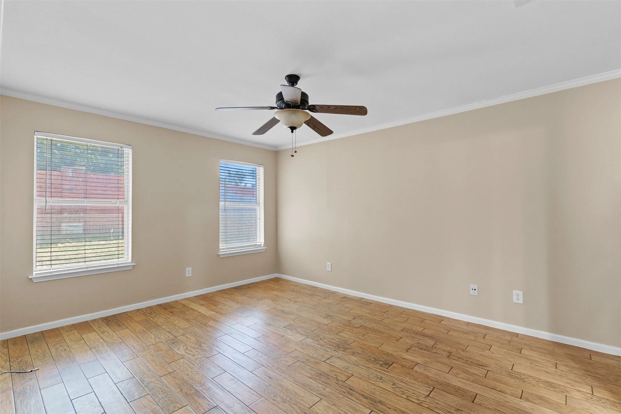 Single Family Residence For Sale in Ellis County , 1422 Misty Meadow Drive, Midlothian, Texas 76065, 3 Bedroom, 2 Bathroom, 2 Garage spaces, 1,438 Sqft, built in 2000, mls#21364073, Real Estate Agent in Midlothian, Homes For Sale in Ellis county, Homes For Sale in Midlothian, Realtor in Midlothian Texas, Real Estate Brokerage Independent Realty Texas, Luminita Cordes Realtor