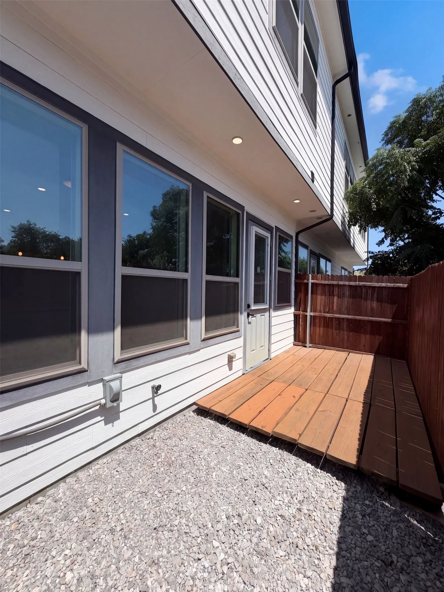 Townhouse For Sale in Collin County , 1020 17th Street, Plano, Texas 75074, 3 Bedroom, 3 Bathroom, 2 Garage spaces, 1,582 Sqft, built in 2022, mls#21366329, Real Estate Agent in Plano, Homes For Sale in Collin county, Homes For Sale in Plano, Realtor in Plano Texas, Real Estate Brokerage Independent Realty Texas, Luminita Cordes Realtor