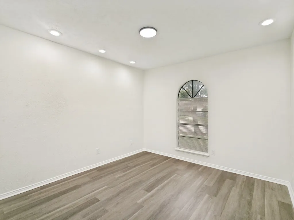 Single Family Residence For Sale in Collin County , 905 Hawthorne Drive, Allen, Texas 75002, 4 Bedroom, 2 Bathroom, Garage spaces, 1,500 Sqft, built in 1975, mls#21366345, Real Estate Agent in Allen, Homes For Sale in Collin county, Homes For Sale in Allen, Realtor in Allen Texas, Real Estate Brokerage Independent Realty Texas, Luminita Cordes Realtor