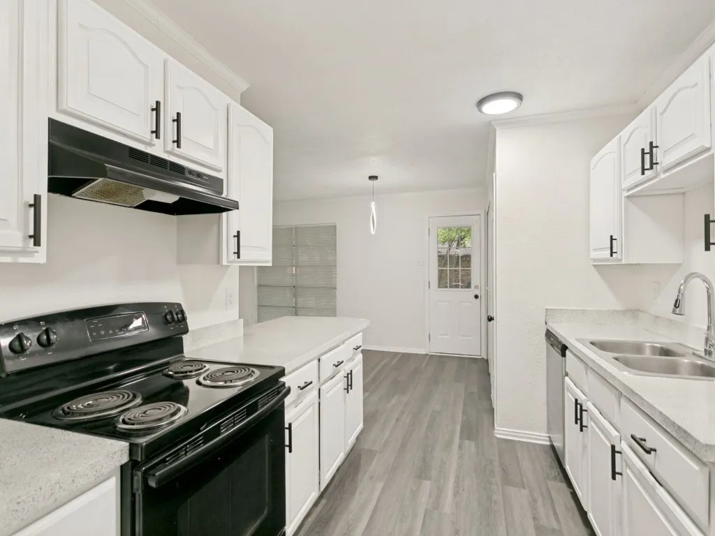 Single Family Residence For Sale in Collin County , 905 Hawthorne Drive, Allen, Texas 75002, 4 Bedroom, 2 Bathroom, Garage spaces, 1,500 Sqft, built in 1975, mls#21366345, Real Estate Agent in Allen, Homes For Sale in Collin county, Homes For Sale in Allen, Realtor in Allen Texas, Real Estate Brokerage Independent Realty Texas, Luminita Cordes Realtor