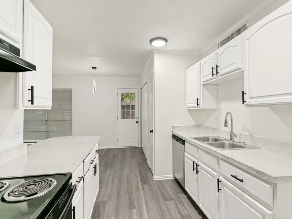 Single Family Residence For Sale in Collin County , 905 Hawthorne Drive, Allen, Texas 75002, 4 Bedroom, 2 Bathroom, Garage spaces, 1,500 Sqft, built in 1975, mls#21366345, Real Estate Agent in Allen, Homes For Sale in Collin county, Homes For Sale in Allen, Realtor in Allen Texas, Real Estate Brokerage Independent Realty Texas, Luminita Cordes Realtor