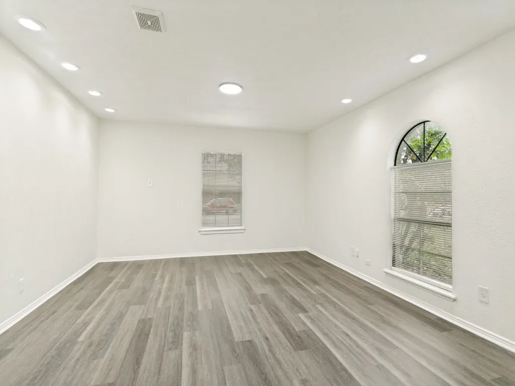 Single Family Residence For Sale in Collin County , 905 Hawthorne Drive, Allen, Texas 75002, 4 Bedroom, 2 Bathroom, Garage spaces, 1,500 Sqft, built in 1975, mls#21366345, Real Estate Agent in Allen, Homes For Sale in Collin county, Homes For Sale in Allen, Realtor in Allen Texas, Real Estate Brokerage Independent Realty Texas, Luminita Cordes Realtor