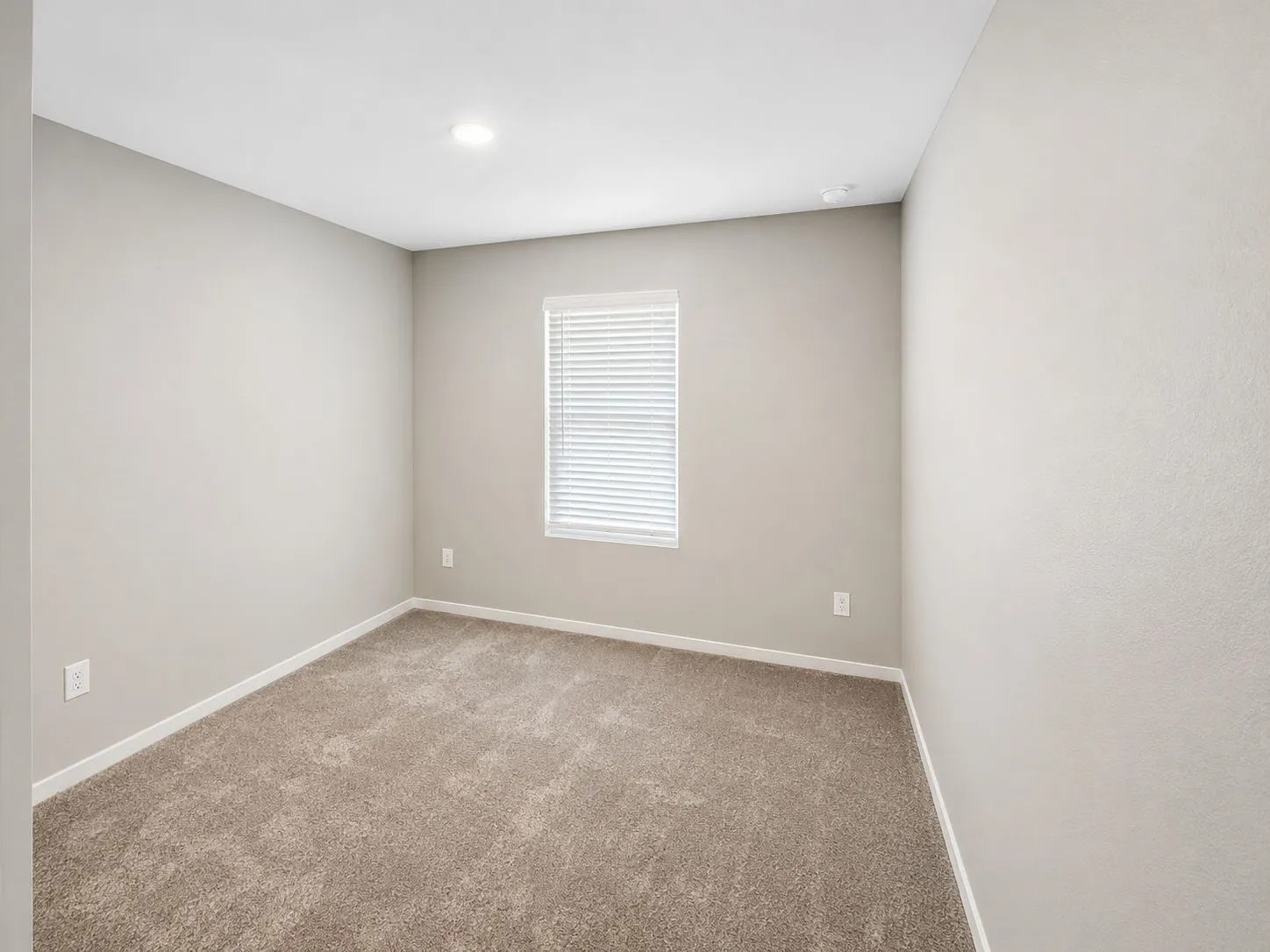 Single Family Residence For Sale in Collin County , 6733 Teal Circle, Princeton, Texas 75407, 4 Bedroom, 2 Bathroom, 2 Garage spaces, 1,701 Sqft, built in 2024, mls#21366314, Real Estate Agent in Princeton, Homes For Sale in Collin county, Homes For Sale in Princeton, Realtor in Princeton Texas, Real Estate Brokerage Independent Realty Texas, Luminita Cordes Realtor