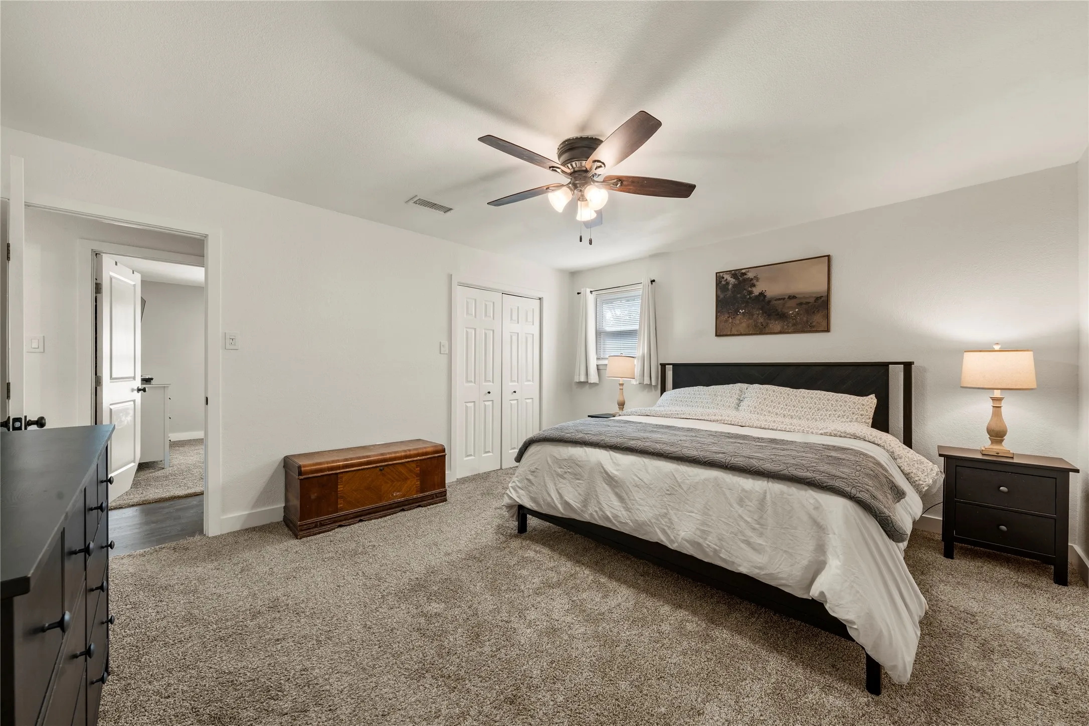 Single Family Residence For Sale in Mc Lennan County , 241 Crockett Lane, Hewitt, Texas 76643, 3 Bedroom, 2 Bathroom, 2 Garage spaces, 1,675 Sqft, built in 1979, mls#21365502, Real Estate Agent in Hewitt, Homes For Sale in Mc Lennan county, Homes For Sale in Hewitt, Realtor in Hewitt Texas, Real Estate Brokerage Independent Realty Texas, Luminita Cordes Realtor