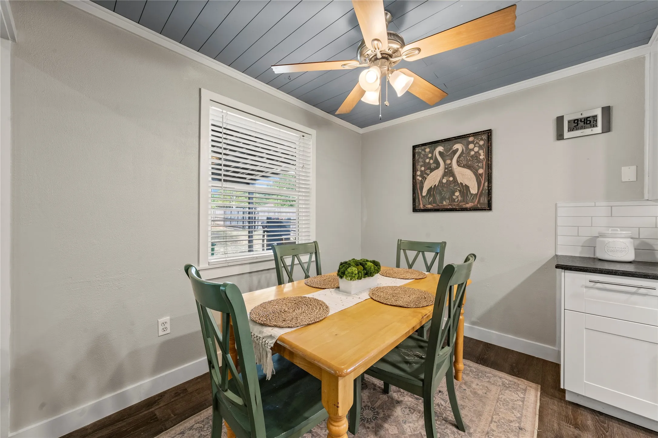 Single Family Residence For Sale in Mc Lennan County , 241 Crockett Lane, Hewitt, Texas 76643, 3 Bedroom, 2 Bathroom, 2 Garage spaces, 1,675 Sqft, built in 1979, mls#21365502, Real Estate Agent in Hewitt, Homes For Sale in Mc Lennan county, Homes For Sale in Hewitt, Realtor in Hewitt Texas, Real Estate Brokerage Independent Realty Texas, Luminita Cordes Realtor