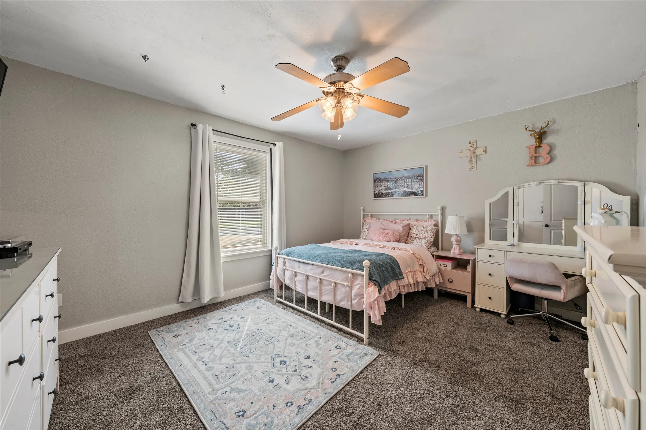 Single Family Residence For Sale in Mc Lennan County , 241 Crockett Lane, Hewitt, Texas 76643, 3 Bedroom, 2 Bathroom, 2 Garage spaces, 1,675 Sqft, built in 1979, mls#21365502, Real Estate Agent in Hewitt, Homes For Sale in Mc Lennan county, Homes For Sale in Hewitt, Realtor in Hewitt Texas, Real Estate Brokerage Independent Realty Texas, Luminita Cordes Realtor