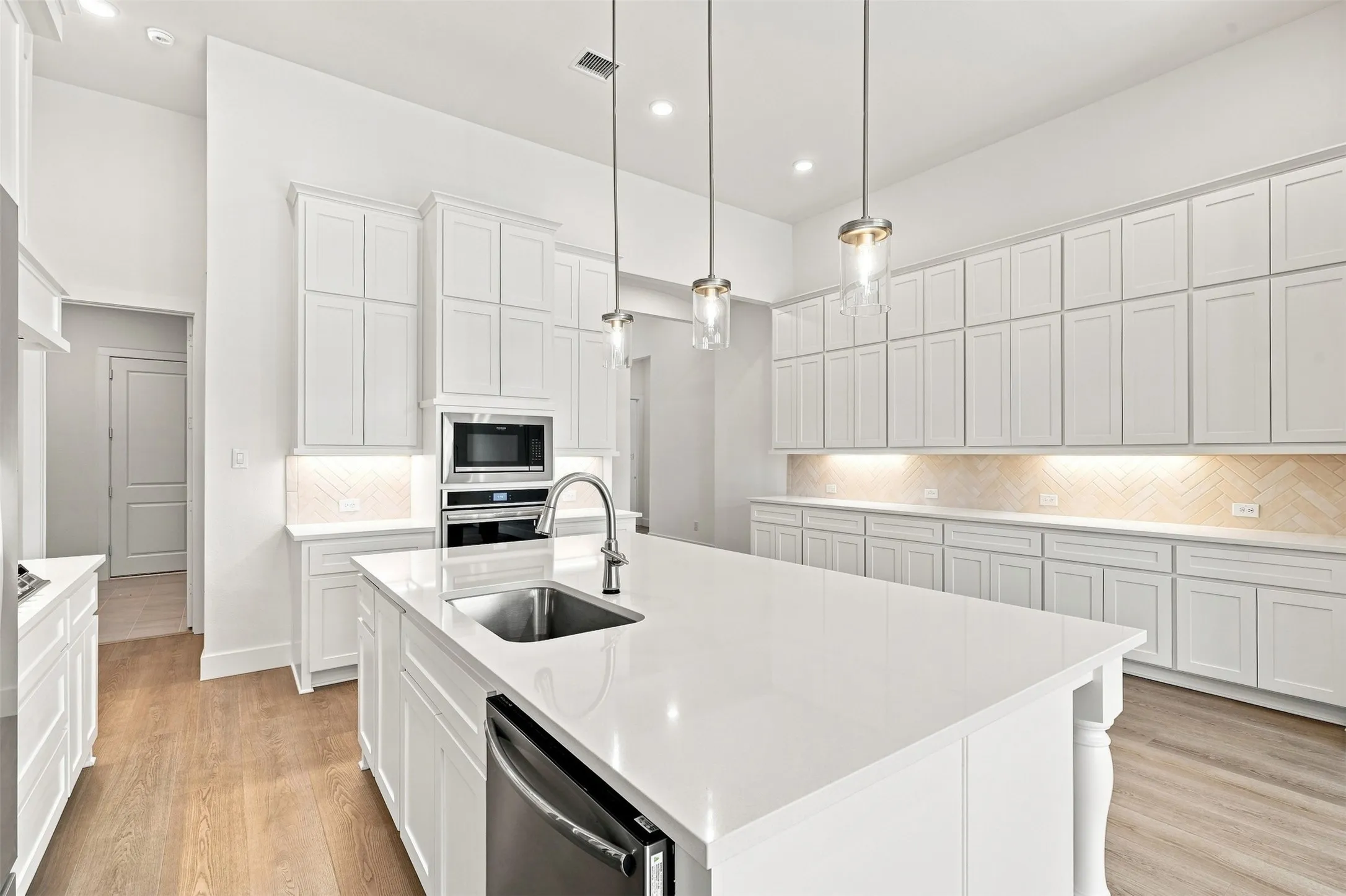 Single Family Residence For Sale in Collin County , 15264 Heartland Drive, Frisco, Texas 75035, 4 Bedroom, 4 Bathroom, 3 Garage spaces, 3,016 Sqft, built in 2026, Price $990,000, mls#21365077, Real Estate Agent in Frisco, Homes For Sale in Collin county, Homes For Sale in Frisco, Realtor in Frisco Texas, Real Estate Brokerage Independent Realty Texas, Luminita Cordes Realtor