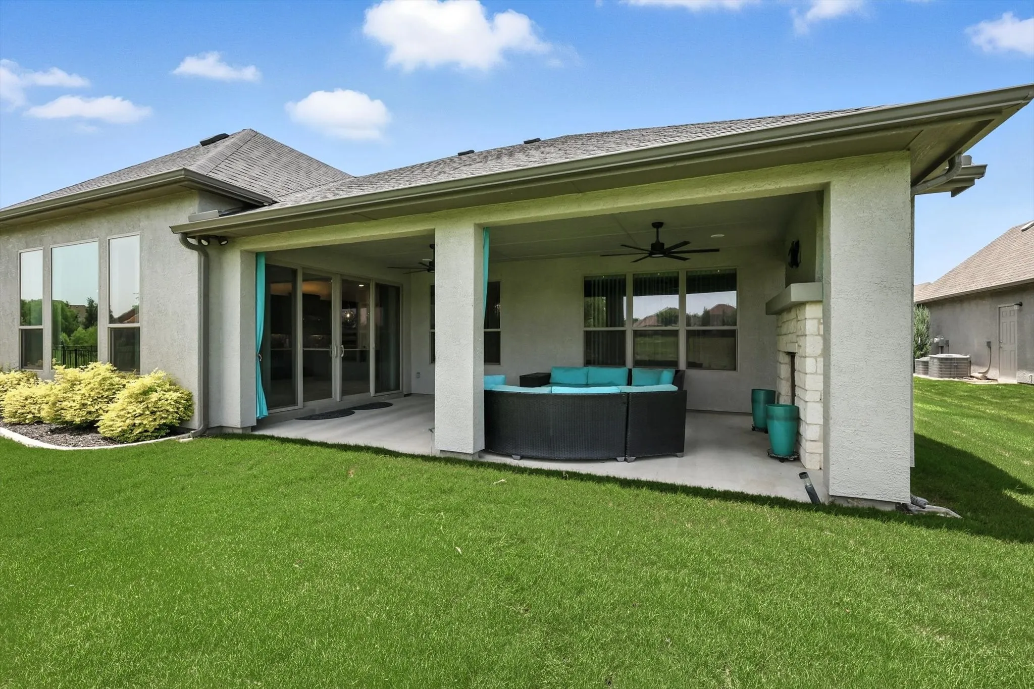 Single Family Residence For Sale in Denton County , 8509 Cocobolo Drive, Denton, Texas 76207, 2 Bedroom, 3 Bathroom, 3 Garage spaces, 2,073 Sqft, built in 2022, mls#21361785, Real Estate Agent in Denton, Homes For Sale in Denton county, Homes For Sale in Denton, Realtor in Denton Texas, Real Estate Brokerage Independent Realty Texas, Luminita Cordes Realtor