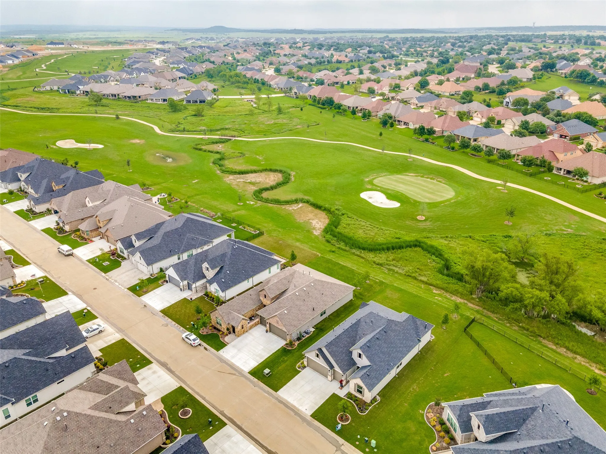 Single Family Residence For Sale in Denton County , 8509 Cocobolo Drive, Denton, Texas 76207, 2 Bedroom, 3 Bathroom, 3 Garage spaces, 2,073 Sqft, built in 2022, mls#21361785, Real Estate Agent in Denton, Homes For Sale in Denton county, Homes For Sale in Denton, Realtor in Denton Texas, Real Estate Brokerage Independent Realty Texas, Luminita Cordes Realtor
