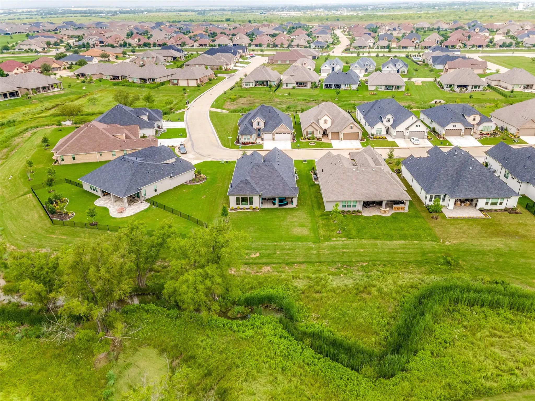 Single Family Residence For Sale in Denton County , 8509 Cocobolo Drive, Denton, Texas 76207, 2 Bedroom, 3 Bathroom, 3 Garage spaces, 2,073 Sqft, built in 2022, mls#21361785, Real Estate Agent in Denton, Homes For Sale in Denton county, Homes For Sale in Denton, Realtor in Denton Texas, Real Estate Brokerage Independent Realty Texas, Luminita Cordes Realtor