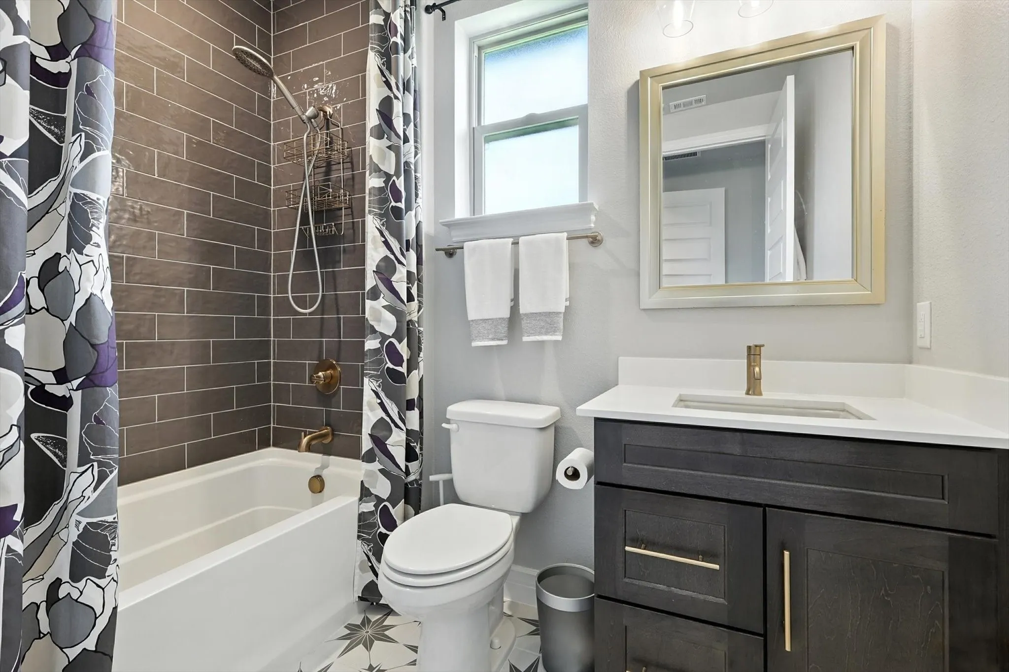 Single Family Residence For Sale in Denton County , 8509 Cocobolo Drive, Denton, Texas 76207, 2 Bedroom, 3 Bathroom, 3 Garage spaces, 2,073 Sqft, built in 2022, mls#21361785, Real Estate Agent in Denton, Homes For Sale in Denton county, Homes For Sale in Denton, Realtor in Denton Texas, Real Estate Brokerage Independent Realty Texas, Luminita Cordes Realtor