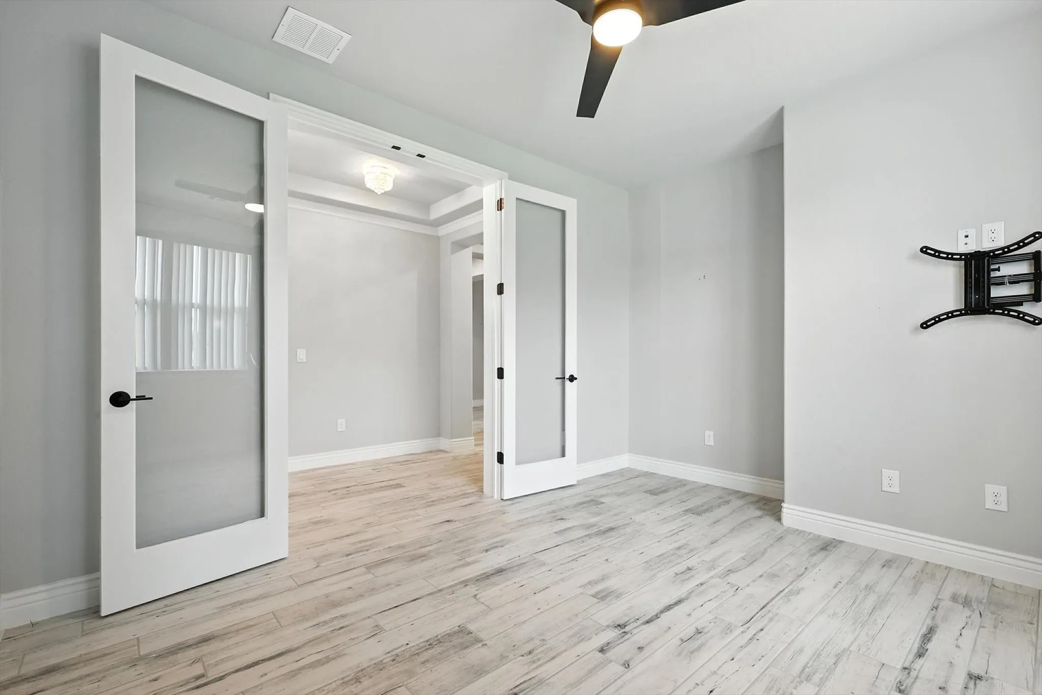 Single Family Residence For Sale in Denton County , 8509 Cocobolo Drive, Denton, Texas 76207, 2 Bedroom, 3 Bathroom, 3 Garage spaces, 2,073 Sqft, built in 2022, mls#21361785, Real Estate Agent in Denton, Homes For Sale in Denton county, Homes For Sale in Denton, Realtor in Denton Texas, Real Estate Brokerage Independent Realty Texas, Luminita Cordes Realtor