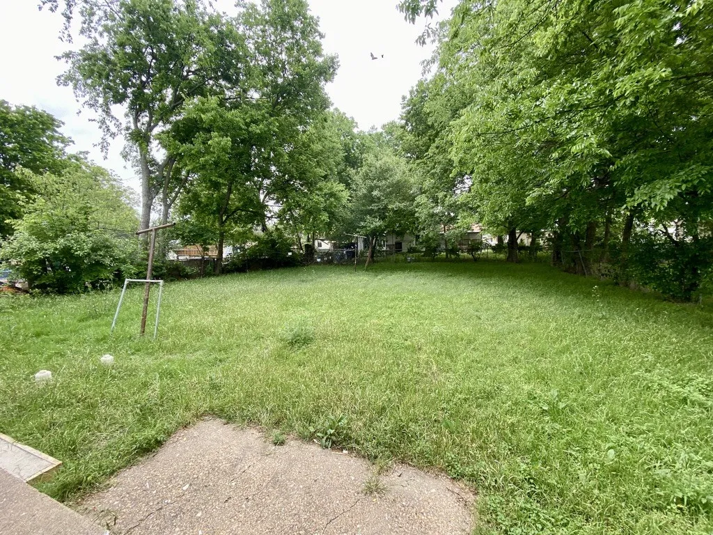 Mobile Home For Rent in Dallas County , 6710 Petain Avenue, Dallas, Texas 75227, 2 Bedroom, 1 Bathroom, 1 Garage spaces, 856 Sqft, built in 1947, mls#21360127, Real Estate Agent in Dallas, Homes For Rent in Dallas county, Homes For Rent in Dallas, Realtor in Dallas Texas, Real Estate Brokerage Independent Realty Texas, Luminita Cordes Realtor