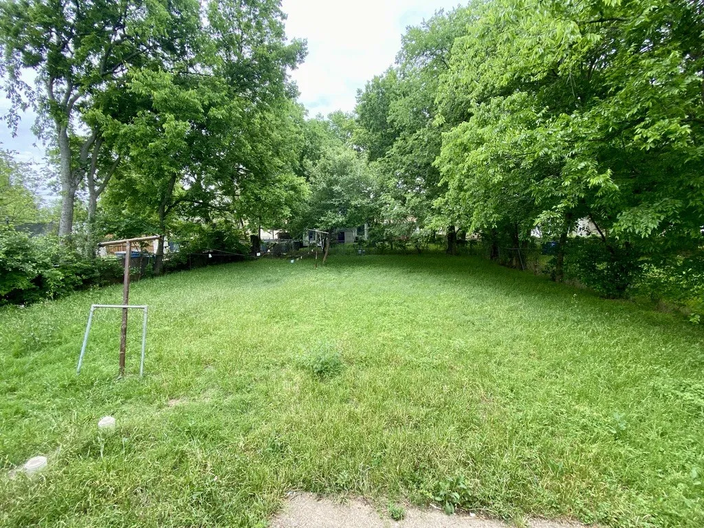 Mobile Home For Rent in Dallas County , 6710 Petain Avenue, Dallas, Texas 75227, 2 Bedroom, 1 Bathroom, 1 Garage spaces, 856 Sqft, built in 1947, mls#21360127, Real Estate Agent in Dallas, Homes For Rent in Dallas county, Homes For Rent in Dallas, Realtor in Dallas Texas, Real Estate Brokerage Independent Realty Texas, Luminita Cordes Realtor