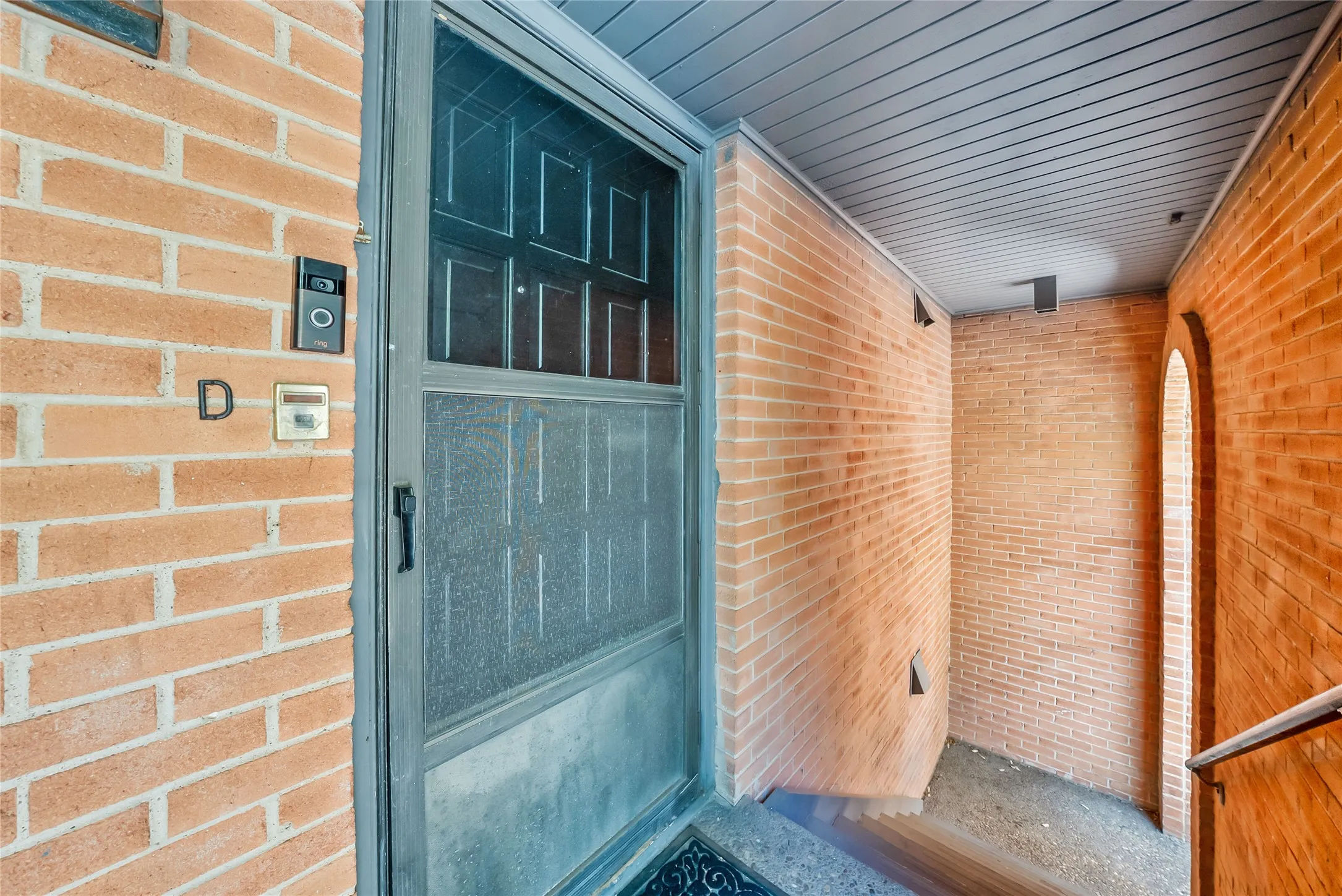 Condominium For Sale in Tarrant County , 552 E Avenue J D, Grand Prairie, Texas 75050, 2 Bedroom, 2 Bathroom, Garage spaces, 1,176 Sqft, built in 1968, mls#21358772, Real Estate Agent in Grand Prairie, Homes For Sale in Tarrant county, Homes For Sale in Grand Prairie, Realtor in Grand Prairie Texas, Real Estate Brokerage Independent Realty Texas, Luminita Cordes Realtor