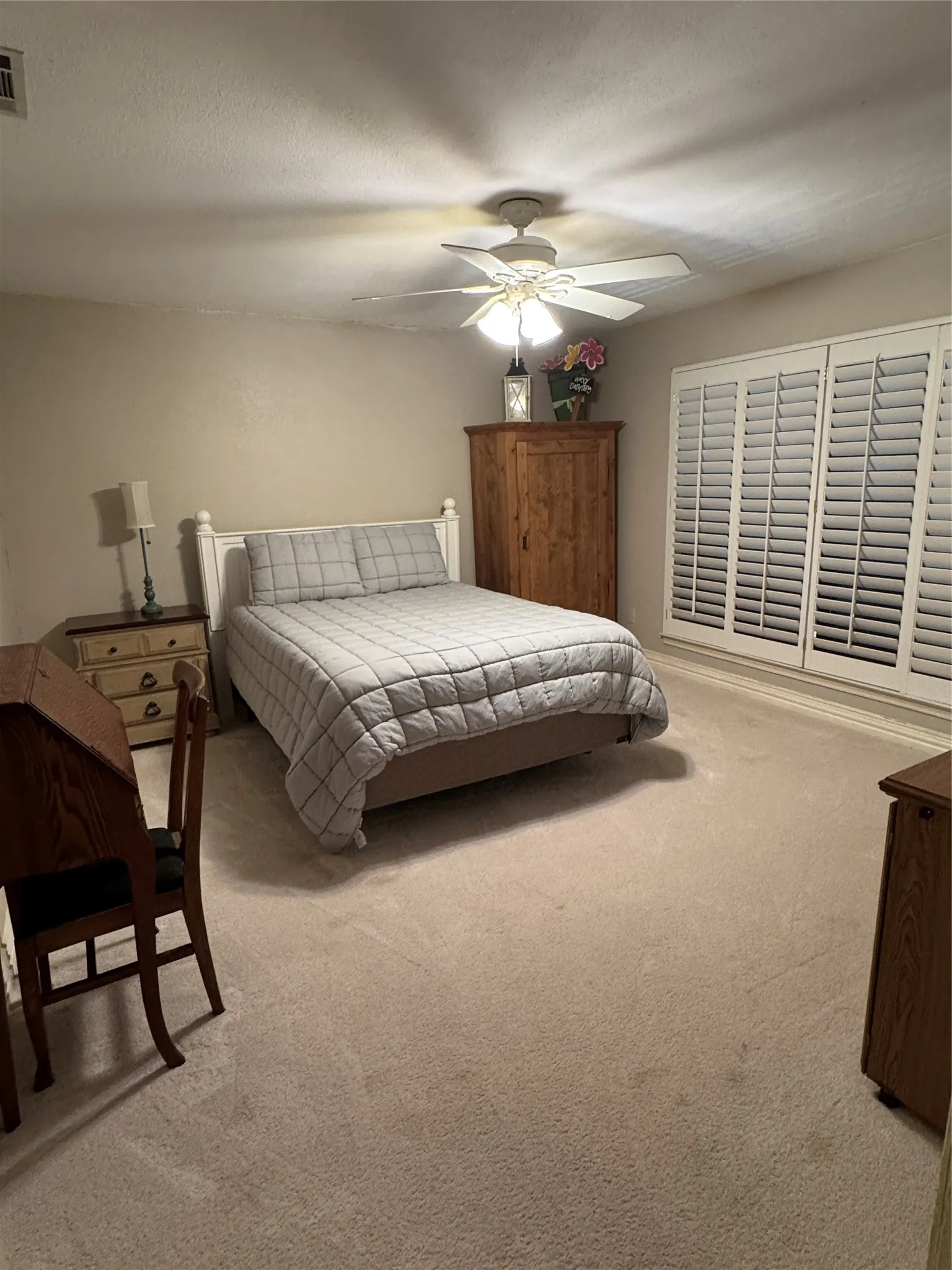 Single Family Residence For Sale in Dallas County , 202 Suntide Drive, Sunnyvale, Texas 75182, 4 Bedroom, 5 Bathroom, 7 Garage spaces, 4,008 Sqft, built in 1986, Price $875,000, mls#21366361, Real Estate Agent in Sunnyvale, Homes For Sale in Dallas county, Homes For Sale in Sunnyvale, Realtor in Sunnyvale Texas, Real Estate Brokerage Independent Realty Texas, Luminita Cordes Realtor