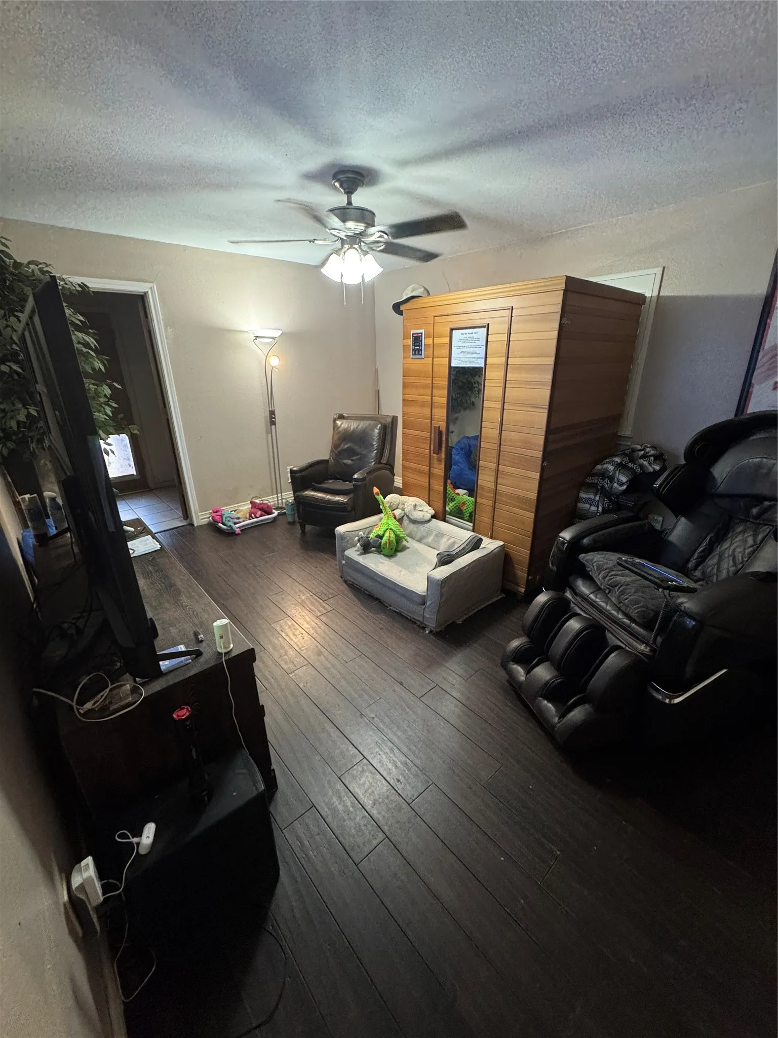 Single Family Residence For Sale in Dallas County , 202 Suntide Drive, Sunnyvale, Texas 75182, 4 Bedroom, 5 Bathroom, 7 Garage spaces, 4,008 Sqft, built in 1986, Price $875,000, mls#21366361, Real Estate Agent in Sunnyvale, Homes For Sale in Dallas county, Homes For Sale in Sunnyvale, Realtor in Sunnyvale Texas, Real Estate Brokerage Independent Realty Texas, Luminita Cordes Realtor