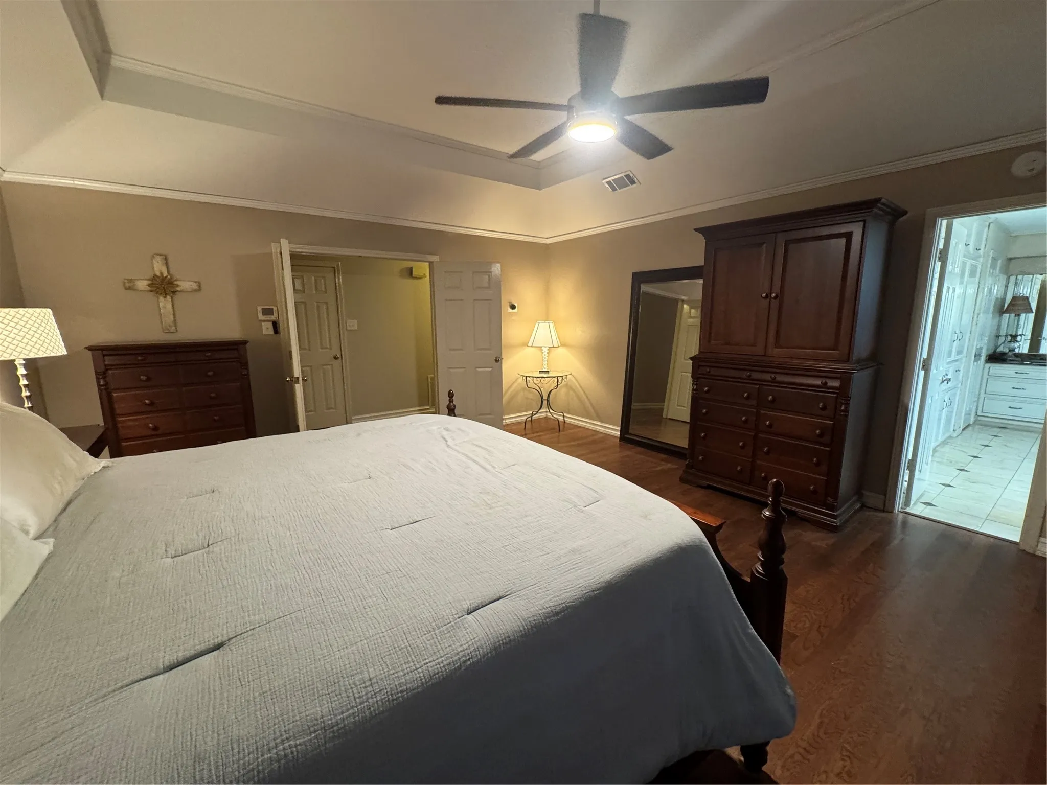Single Family Residence For Sale in Dallas County , 202 Suntide Drive, Sunnyvale, Texas 75182, 4 Bedroom, 5 Bathroom, 7 Garage spaces, 4,008 Sqft, built in 1986, Price $875,000, mls#21366361, Real Estate Agent in Sunnyvale, Homes For Sale in Dallas county, Homes For Sale in Sunnyvale, Realtor in Sunnyvale Texas, Real Estate Brokerage Independent Realty Texas, Luminita Cordes Realtor