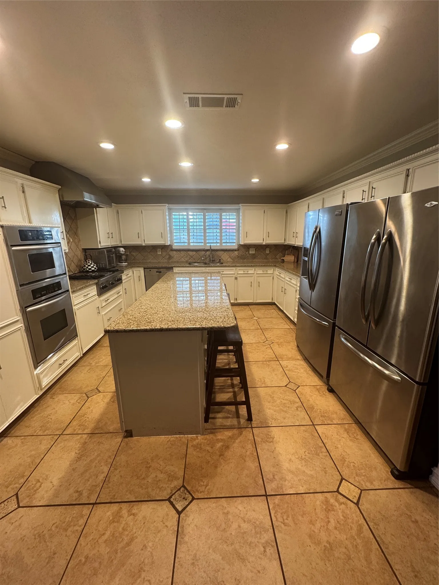Single Family Residence For Sale in Dallas County , 202 Suntide Drive, Sunnyvale, Texas 75182, 4 Bedroom, 5 Bathroom, 7 Garage spaces, 4,008 Sqft, built in 1986, Price $875,000, mls#21366361, Real Estate Agent in Sunnyvale, Homes For Sale in Dallas county, Homes For Sale in Sunnyvale, Realtor in Sunnyvale Texas, Real Estate Brokerage Independent Realty Texas, Luminita Cordes Realtor