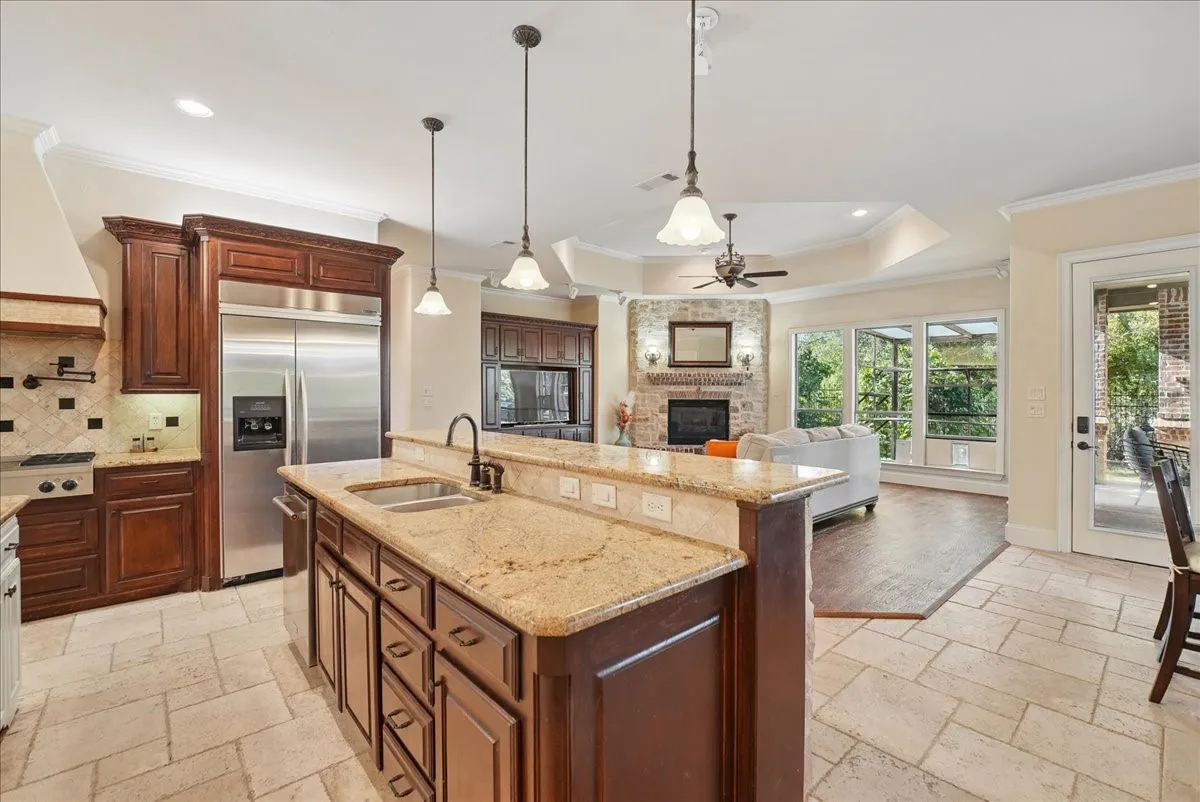 Single Family Residence For Sale in Tarrant County , 1617 Overlook Terrace, Keller, Texas 76262, 5 Bedroom, 5 Bathroom, 4 Garage spaces, 5,305 Sqft, built in 2007, mls#21366363, Real Estate Agent in Keller, Homes For Sale in Tarrant county, Homes For Sale in Keller, Realtor in Keller Texas, Real Estate Brokerage Independent Realty Texas, Luminita Cordes Realtor