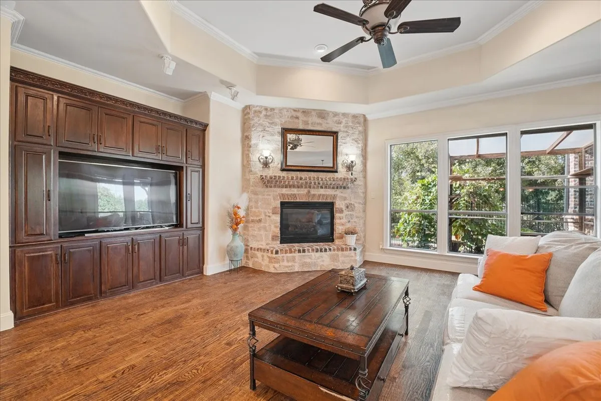 Single Family Residence For Sale in Tarrant County , 1617 Overlook Terrace, Keller, Texas 76262, 5 Bedroom, 5 Bathroom, 4 Garage spaces, 5,305 Sqft, built in 2007, mls#21366363, Real Estate Agent in Keller, Homes For Sale in Tarrant county, Homes For Sale in Keller, Realtor in Keller Texas, Real Estate Brokerage Independent Realty Texas, Luminita Cordes Realtor