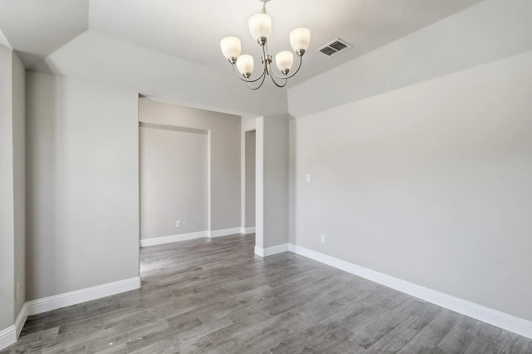Single Family Residence For Sale in Kaufman County , 1120 Flamingo Road, Forney, Texas 75126, 4 Bedroom, 2 Bathroom, 2 Garage spaces, 1,909 Sqft, built in 2019, mls#21365455, Real Estate Agent in Forney, Homes For Sale in Kaufman county, Homes For Sale in Forney, Realtor in Forney Texas, Real Estate Brokerage Independent Realty Texas, Luminita Cordes Realtor