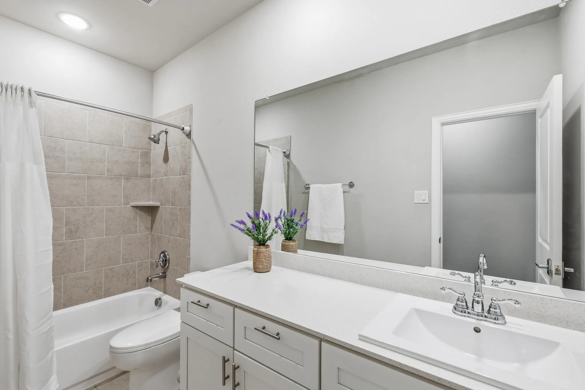 Single Family Residence For Sale in Kaufman County , 1120 Flamingo Road, Forney, Texas 75126, 4 Bedroom, 2 Bathroom, 2 Garage spaces, 1,909 Sqft, built in 2019, mls#21365455, Real Estate Agent in Forney, Homes For Sale in Kaufman county, Homes For Sale in Forney, Realtor in Forney Texas, Real Estate Brokerage Independent Realty Texas, Luminita Cordes Realtor